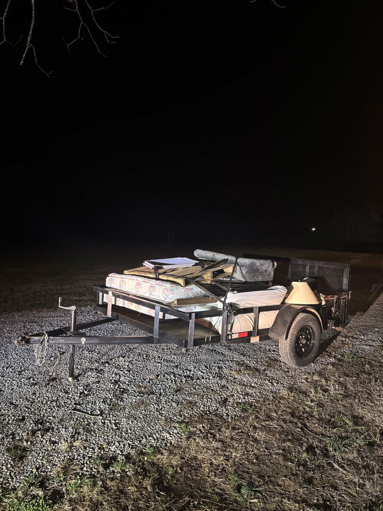 Debris and junk hauling services